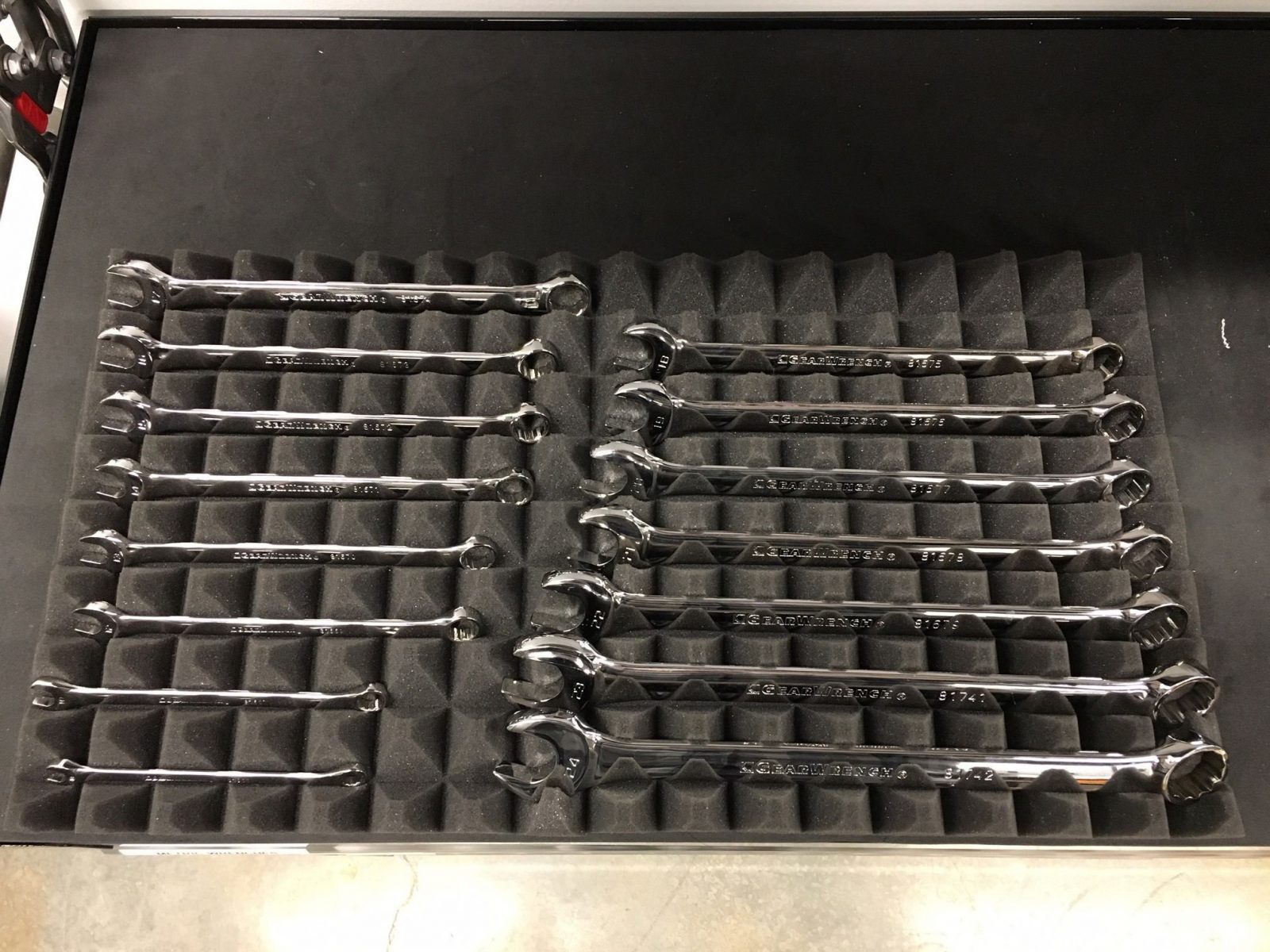 Universal Tool and Parts Tray